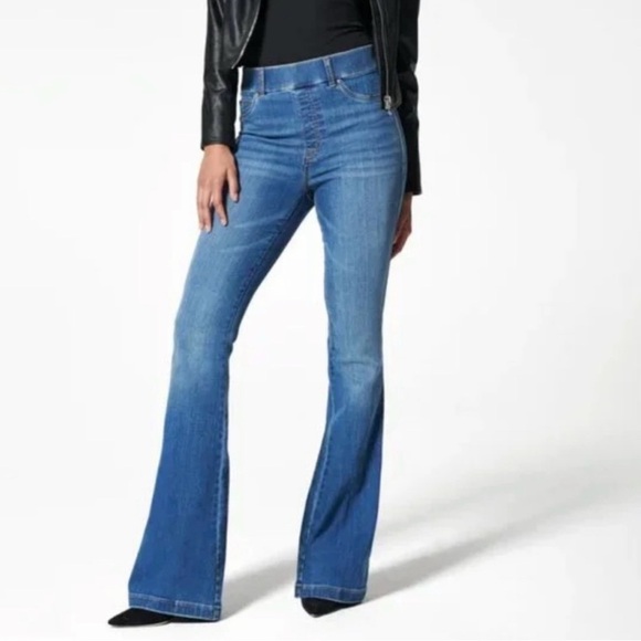 NWT Spanx Vintage Indigo Flare Jeans High Waist Pull On Compression Denim S/Tall - Picture 1 of 9